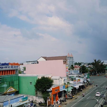 Huynh Nhu Hotel Cà Mau Esterno foto